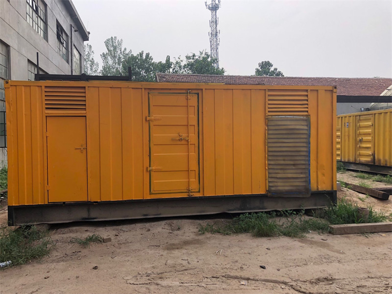 拉萨柴油发电机如何判断新机油是否已经完全充满机油滤清器？