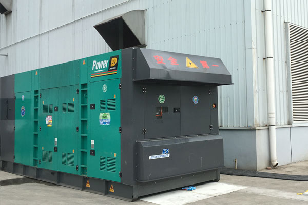 拉萨燃油滤清器的更换流程是怎样的？