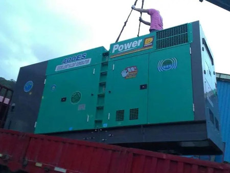 拉萨柴油发电机组转速不稳定时，如何对发动机进行维护？