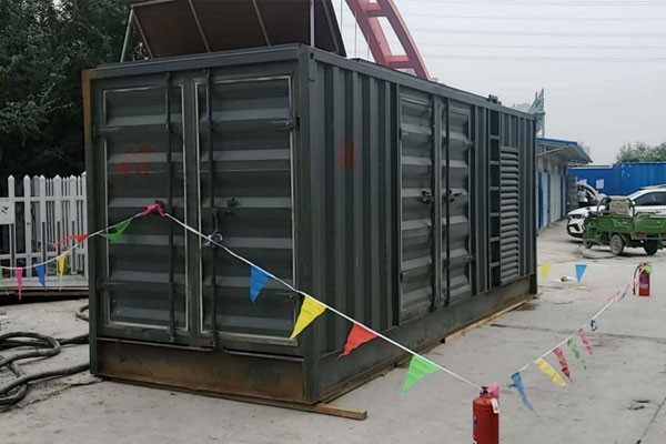 拉萨发电机租赁空气滤清器多久更换一次？