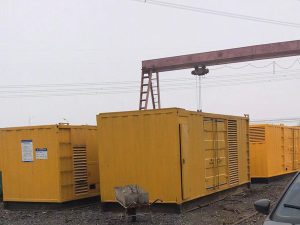 拉萨100kw柴油发电机组每小时油耗？