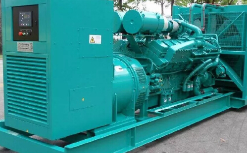 拉萨柴油发电机组冬季使用中需要注意哪些事项？